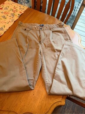 Lands' End Men's Pleated Chino Pants - Khaki/Tan